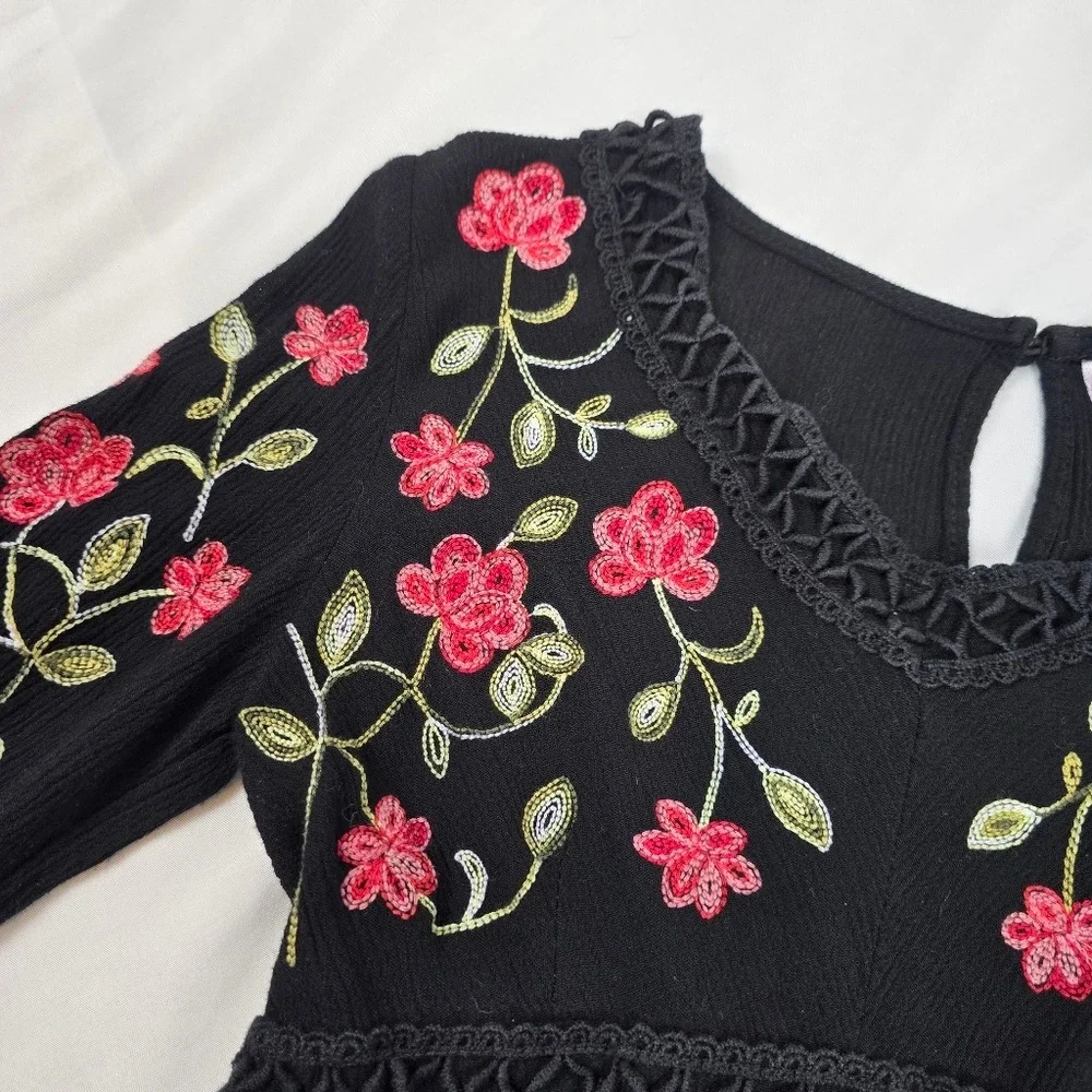 Francesca's Franki Sweetheart Black Floral Embroidered Babydoll Dress Girls YTH8